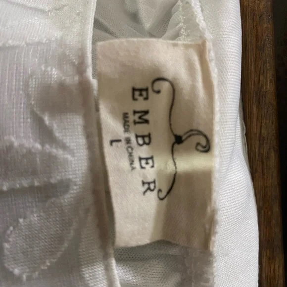 Ember lace shirt size large - Picture 8 of 8